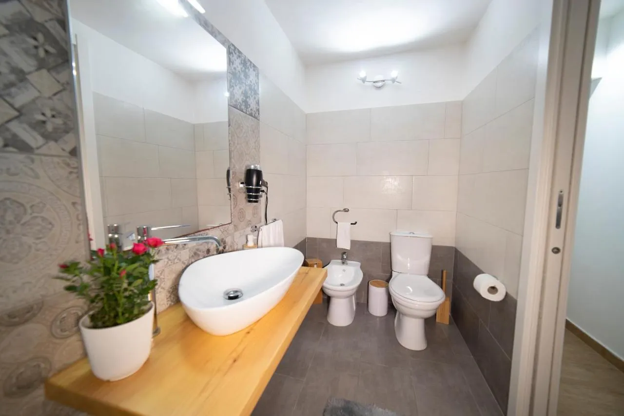 Alfeo E Aretusa Apartment Syracuse